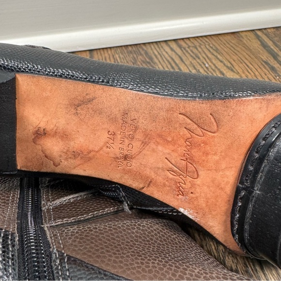 BCBGMaxAzria heeled leather ankle boots size 37.5/7.5 - Picture 8 of 8